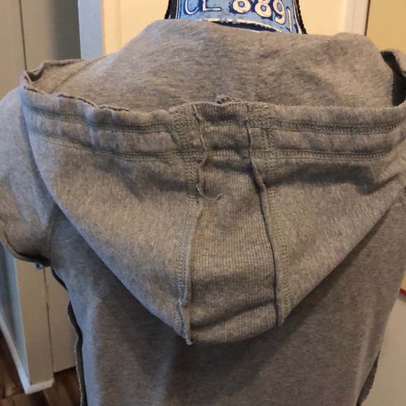 Beautiful pull over hoodie never worn   Gap - Picture 4 of 5